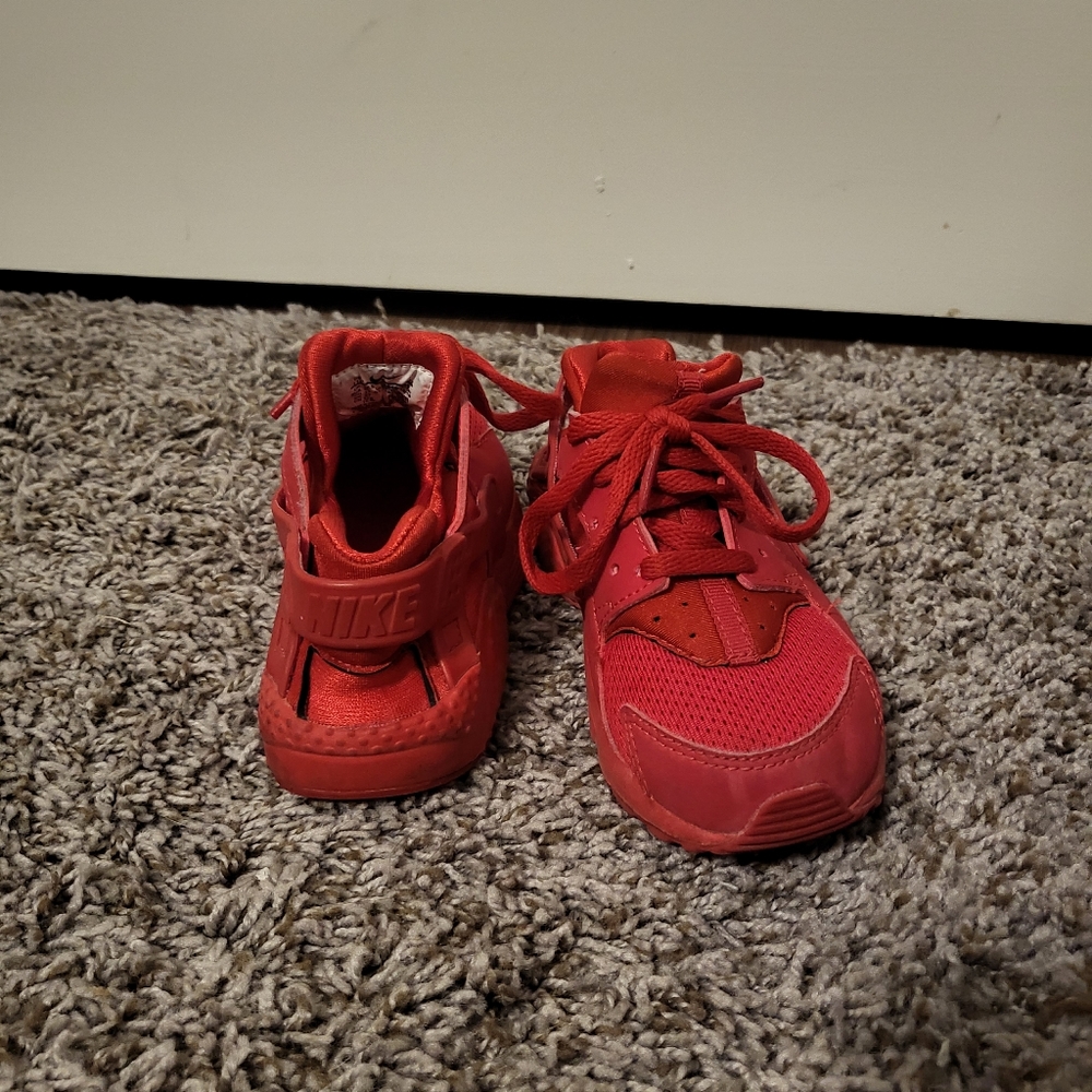 Huarache sneaker
